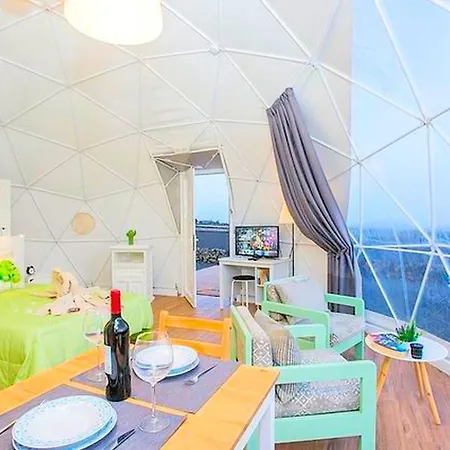 Stunning Eco-friendly Glamping Dome With Magnificent Views In Lanzarote, Canary Islands בית נופש טגיסי